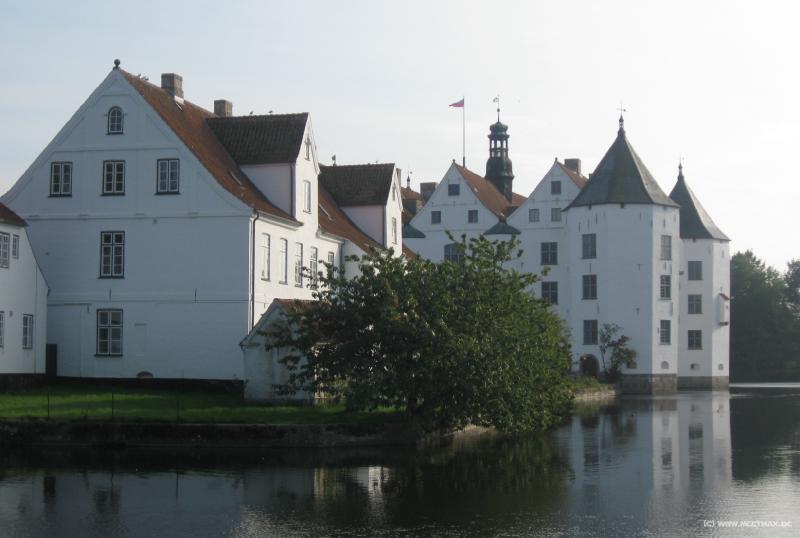 6696_Schloss_Gluecksburg