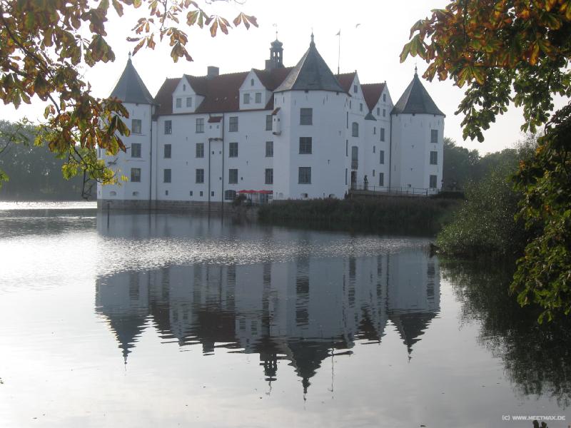 6702_Schloss_Gluecksburg