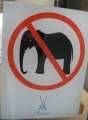 7489_Porzellanladenelefant
