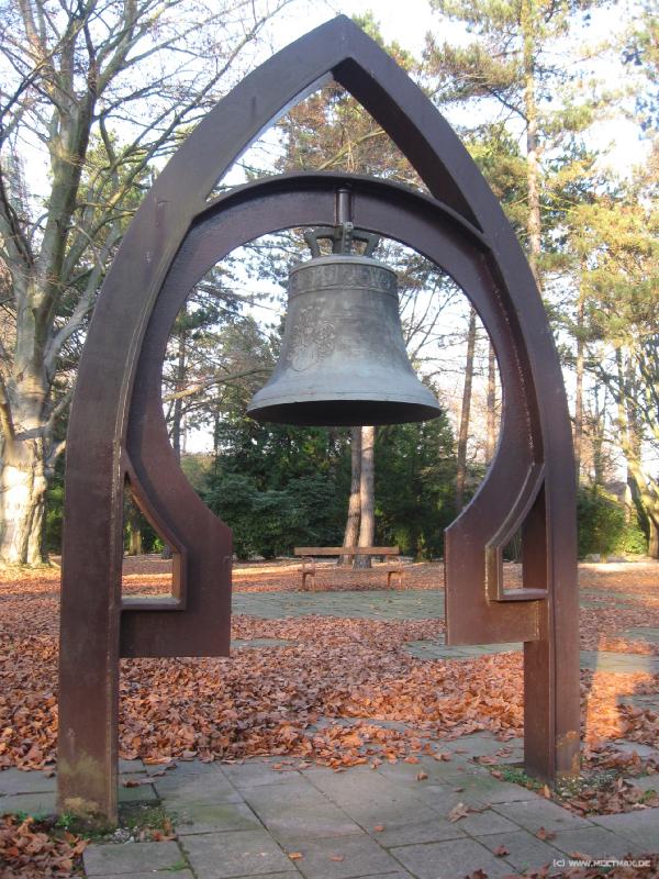8249_S�dfriedhof