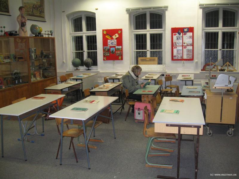 9232_DDR-Schulzimmer