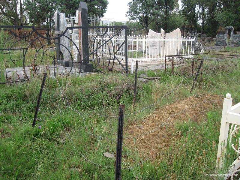 9901_Morojele_grave