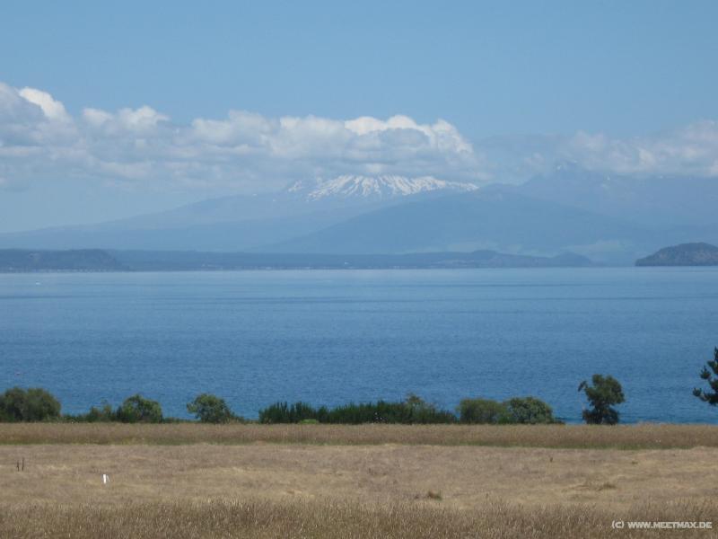1611_Lake_Taupo