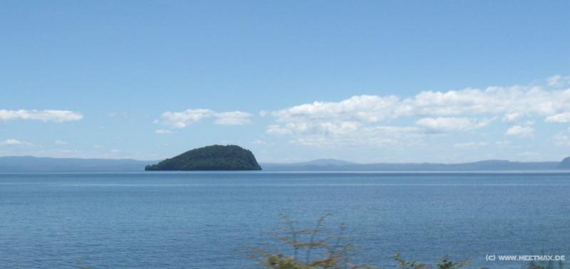 1618_Lake_Taupo