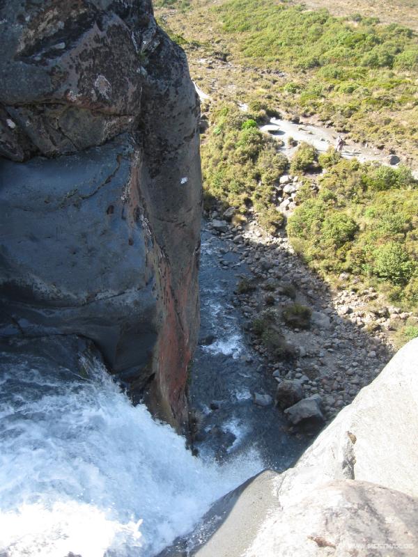 1706_Taranaki_Fall
