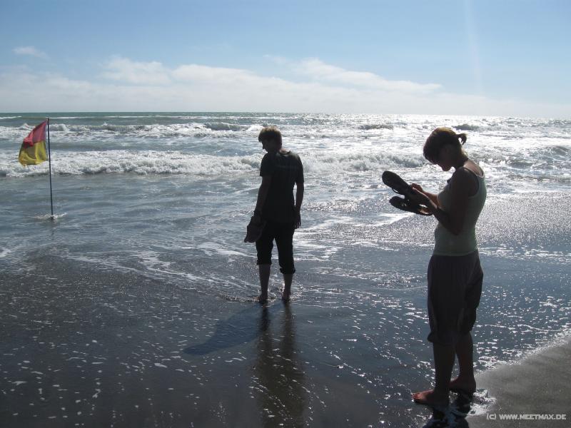 2083_Castlecliff_beach