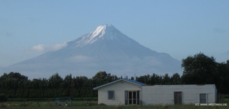 2128_Mt_Taranaki