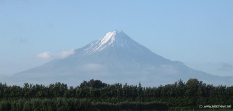 2129_Mt_Taranaki