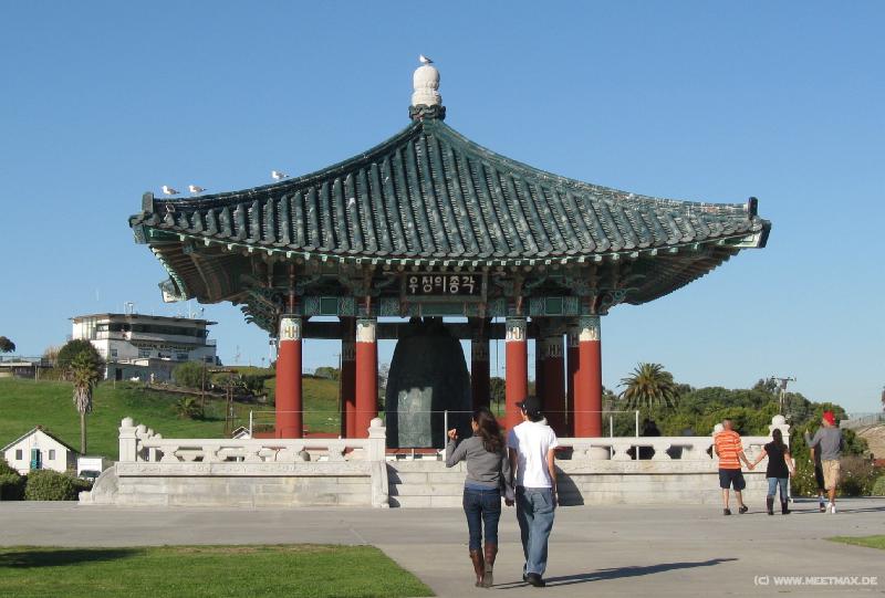 2395_US-Korean_Friendship_Bell