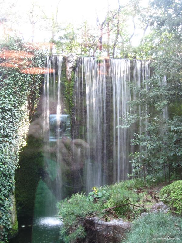 3702_Rihga_waterfall