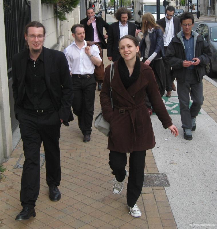 5287_Going_to_the_party