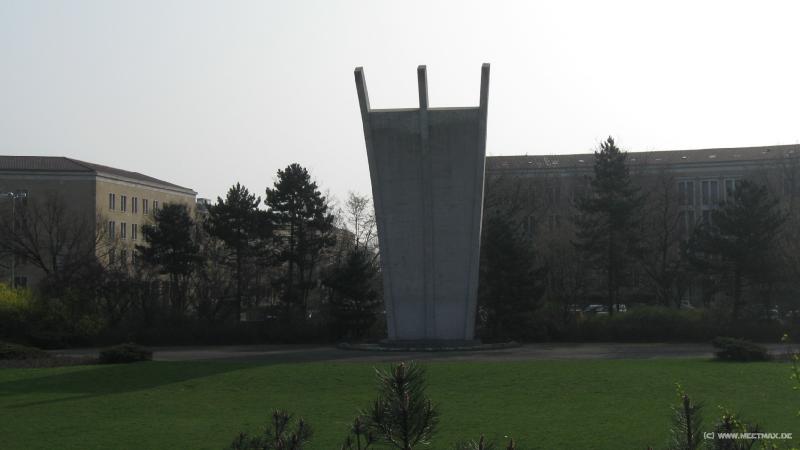 5546_Luftbr�ckendenkmal