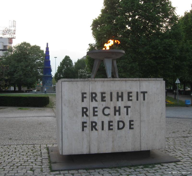 6744_Theodor-Heuss-Platz