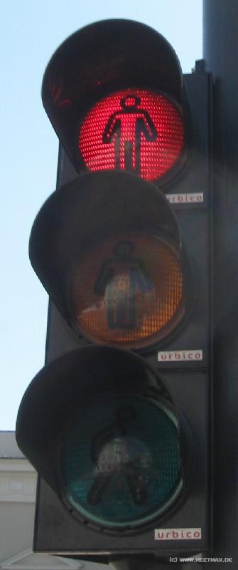 6895_Traffic_light_men
