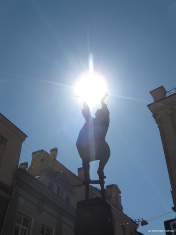 6964_Hold_the_sun