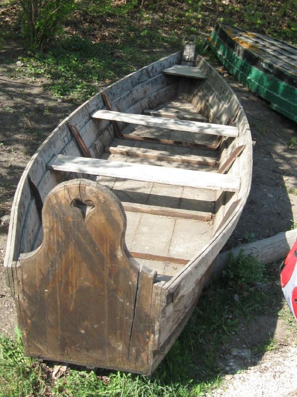 7272_Heart_boat