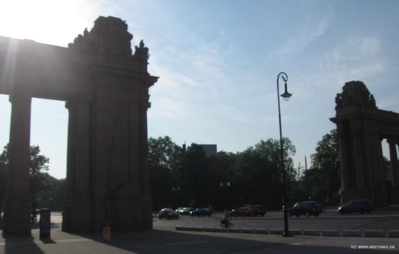 7433_Charlottenburger_Tor.jpg