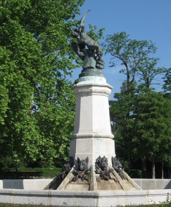 7691_Fuente_del_Angel_Caido