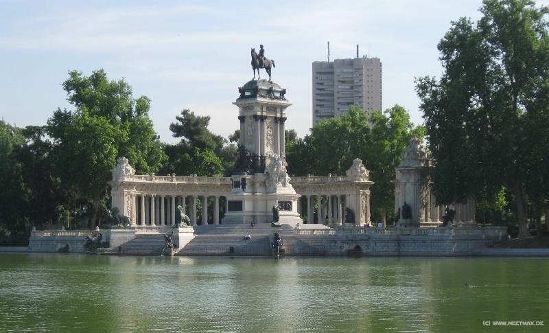 7697_Mausoleo_Alfonso_XII