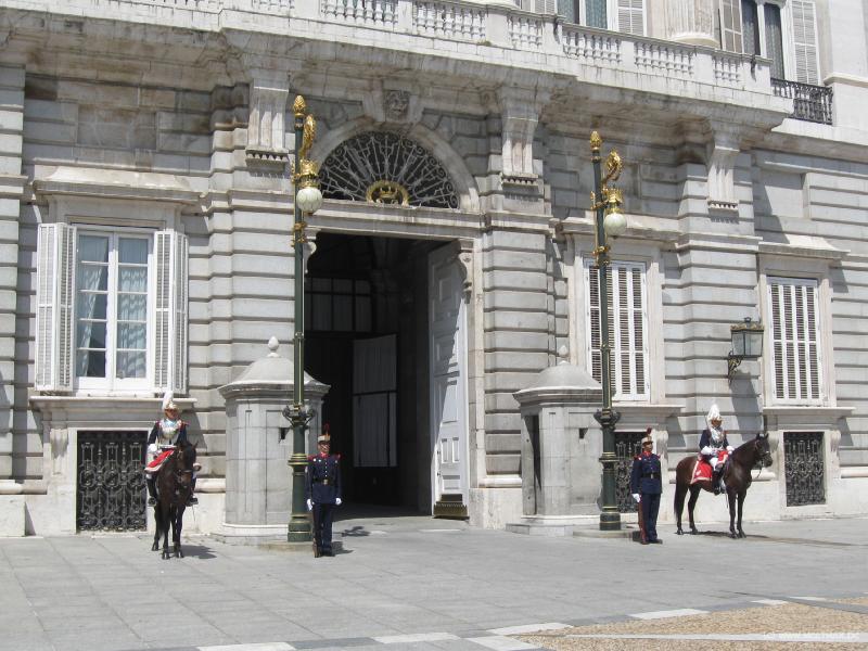 7821_Guards