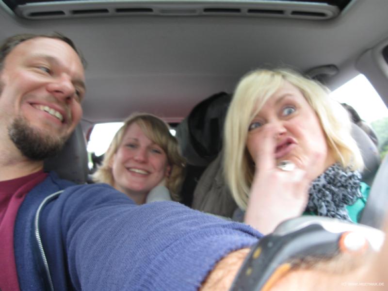 8206_Fun_in_the_car