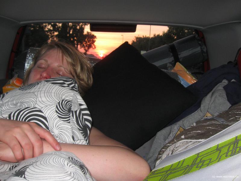 8866_Sleeping