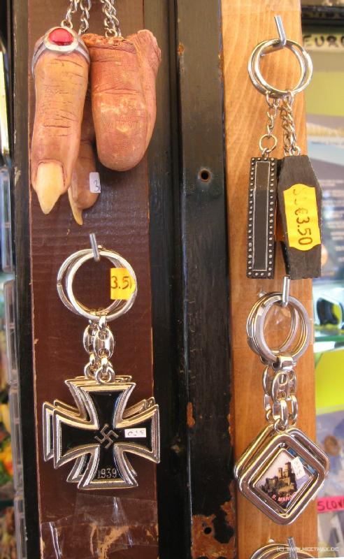 8963_Keyrings