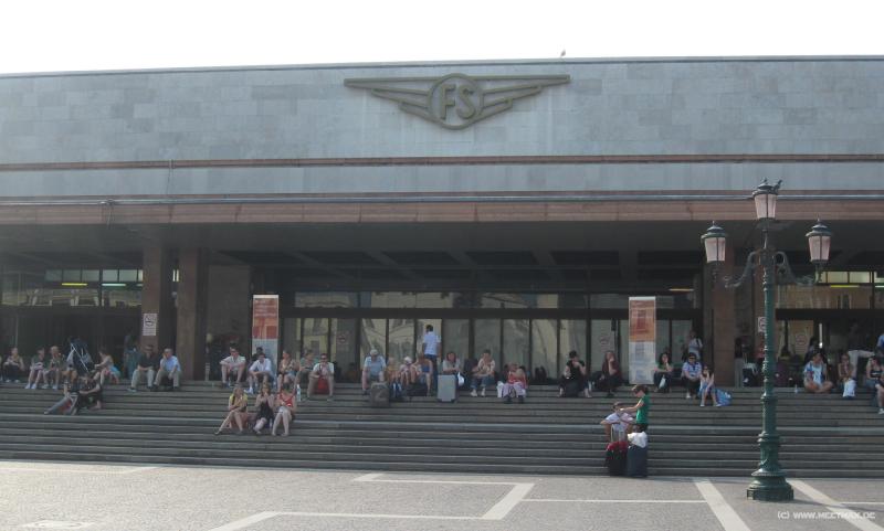 9192_Train_station