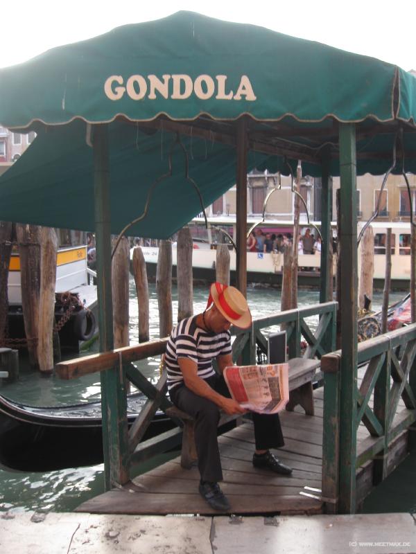 9234_Gondola_guy