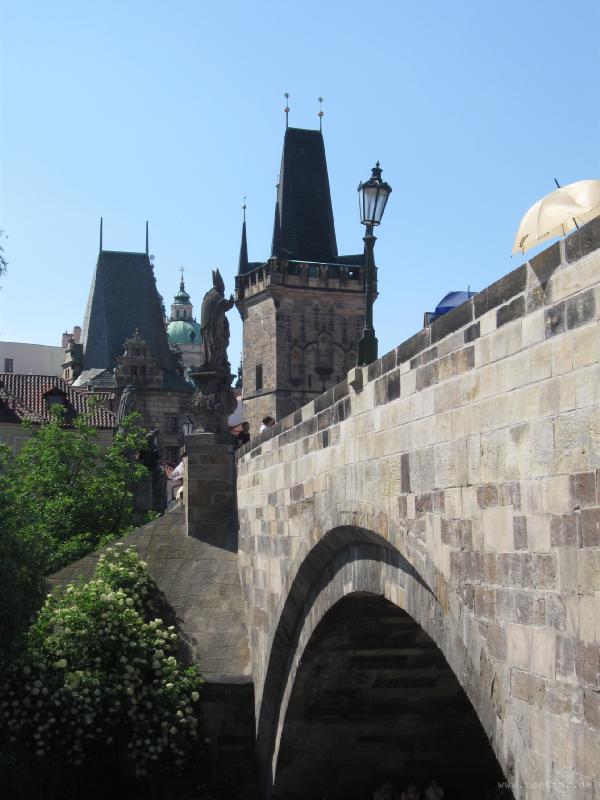 9342_Charles_Bridge