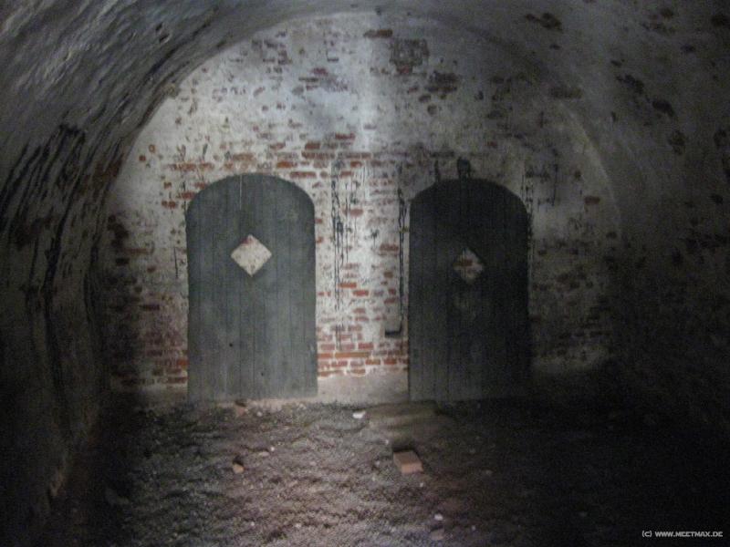 0980_Prison_cell
