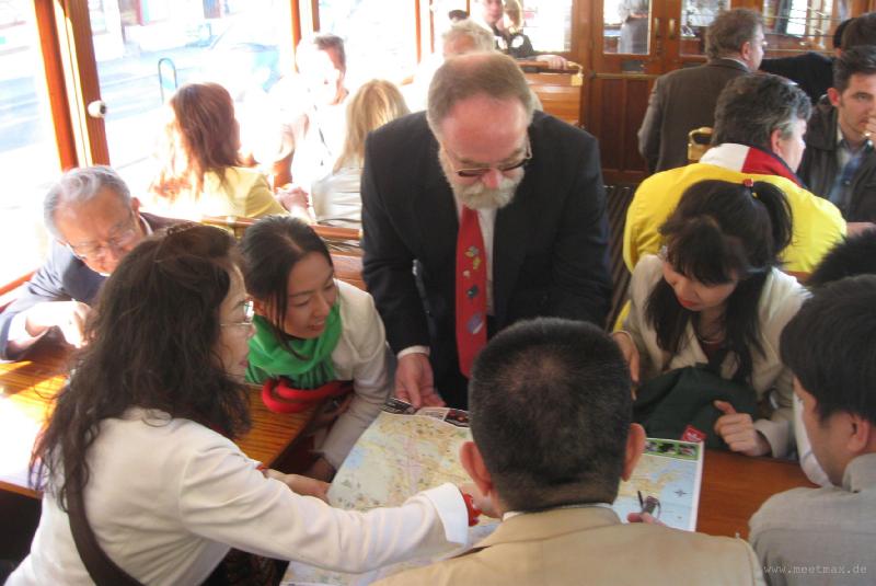 1122_Johan_tourist_guide
