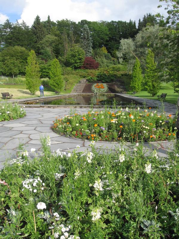 1328_Botanical_Garden