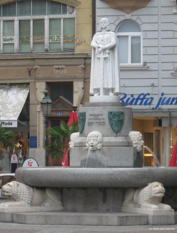 2452_Bernhard