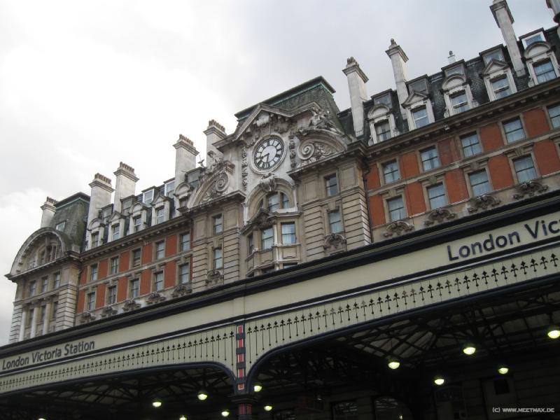 3211_Victoria_Station