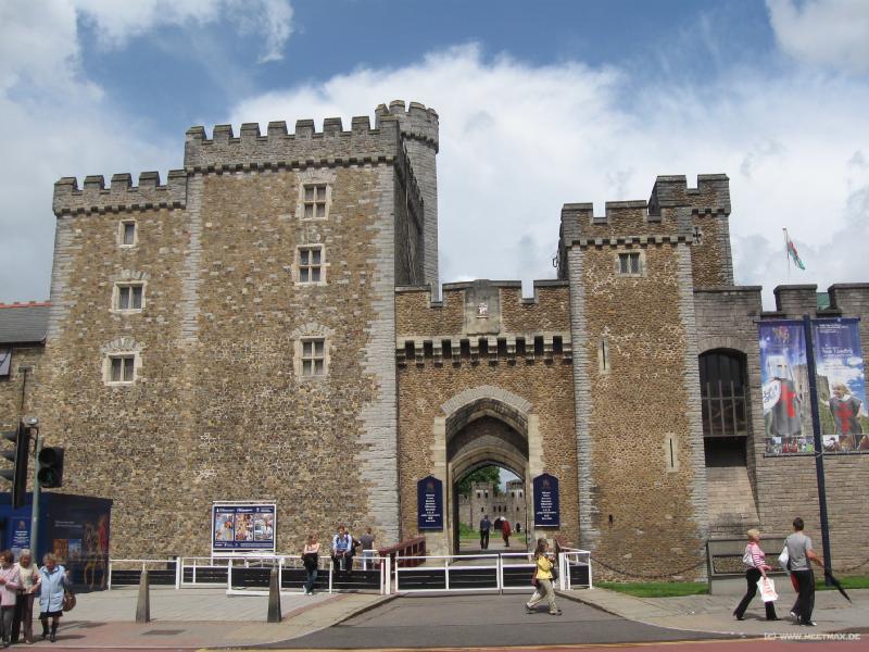 3248_Cardiff_Castle