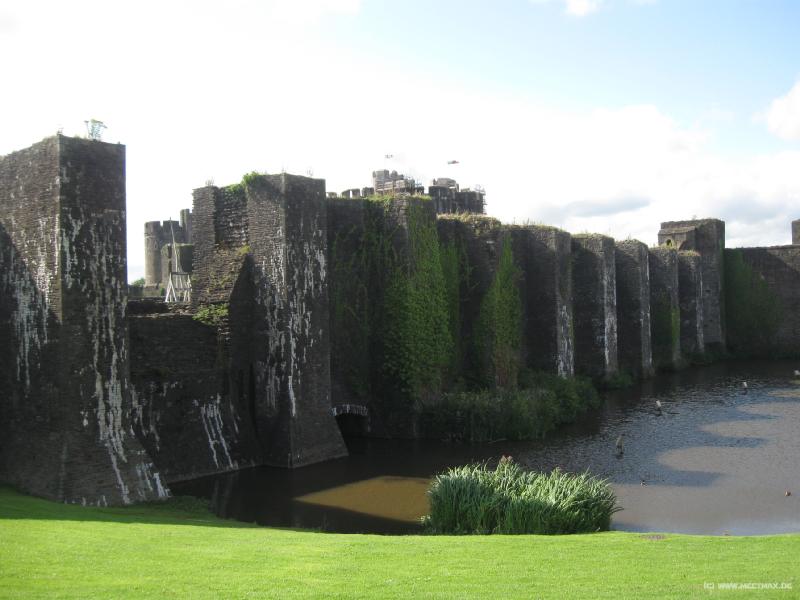 3351_Caerphilly_Castle