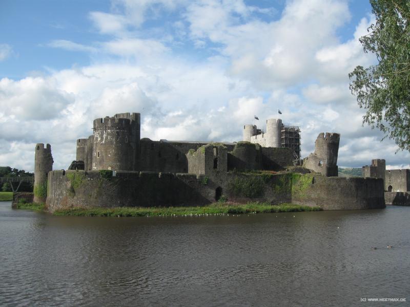 3368_Caerphilly_Castle