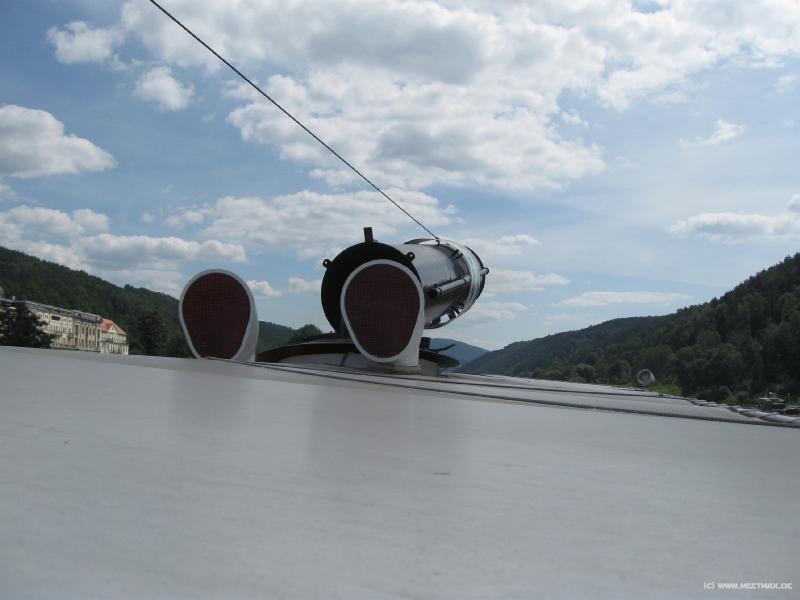 4598_Chimney_down