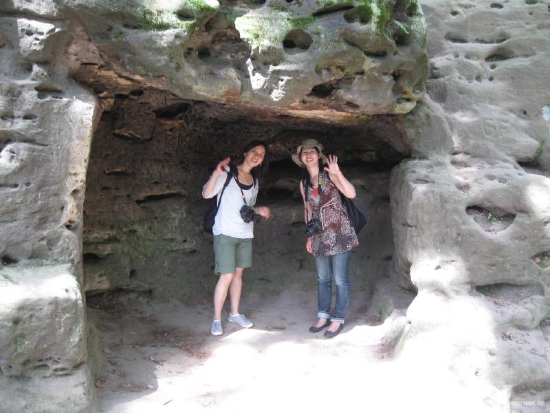 4660_Y+Y_in_a_cave