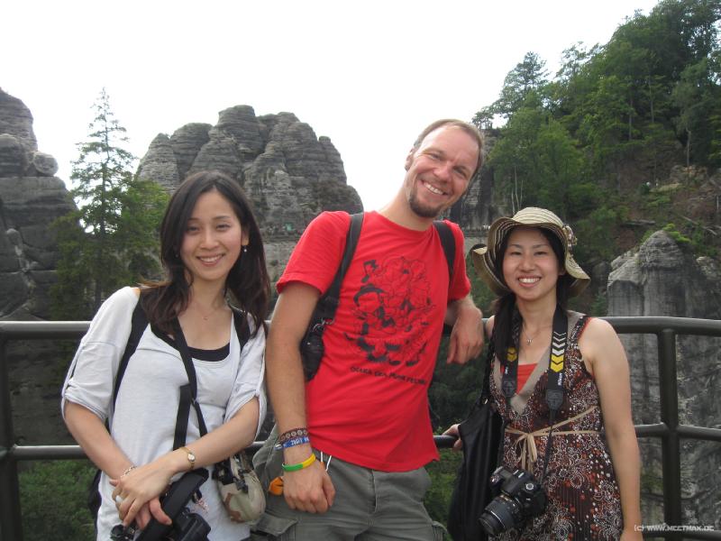 4703_Friends