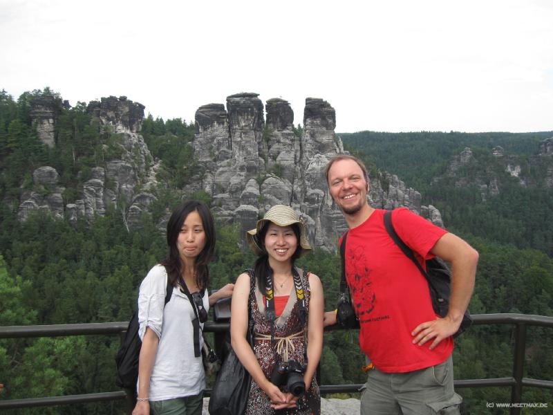 4707_Friends