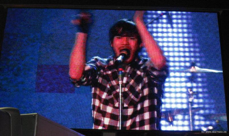 6933_Revolverheld