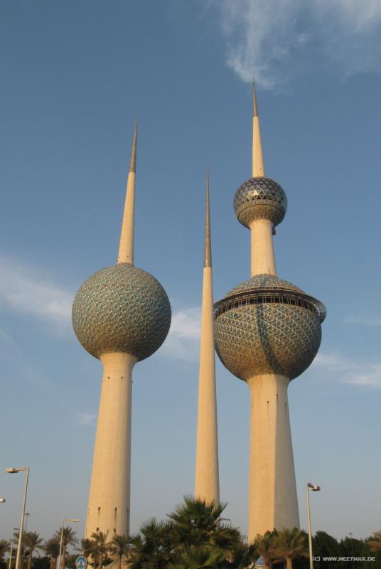 8154_Kuwait_Towers