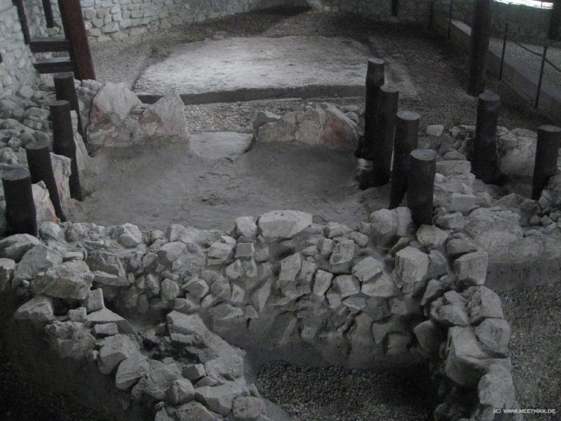 8828_Early_Christian_chapel
