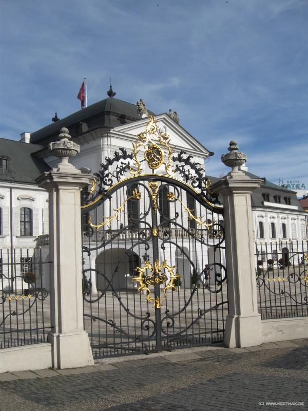 9018_President's_Palace