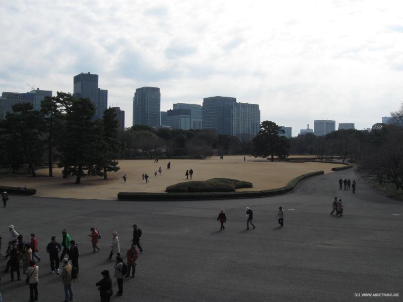 1181_Imperial_Palace_garden