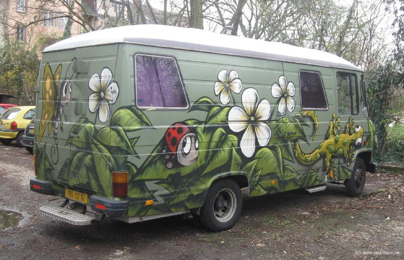2560_Green_Van