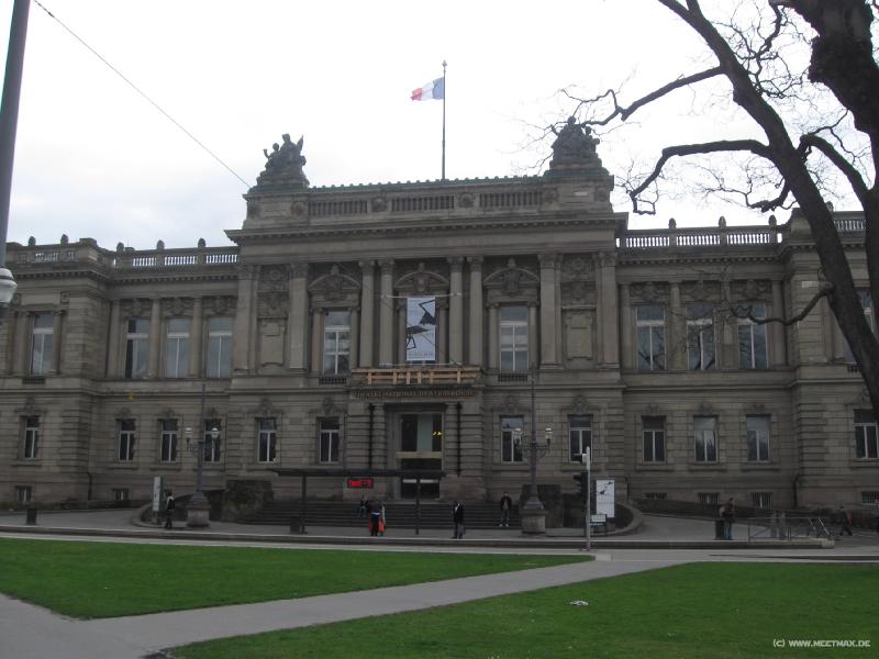 2588_National_Theater