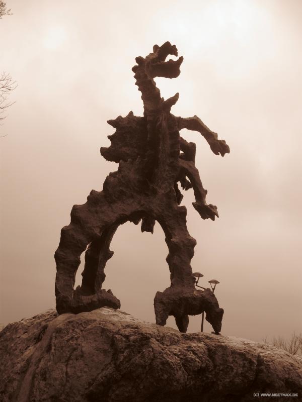 2883_Dragon